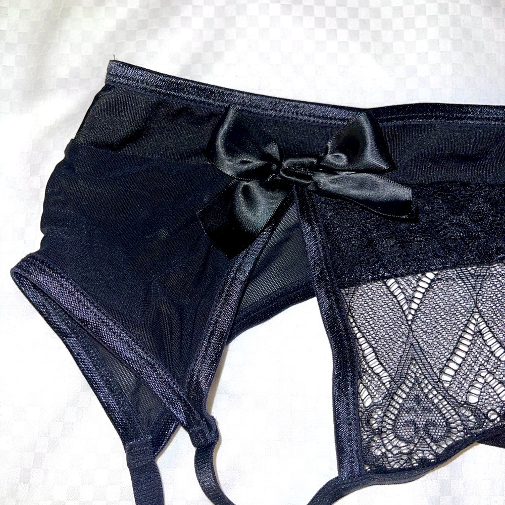 3 piece black lingerie